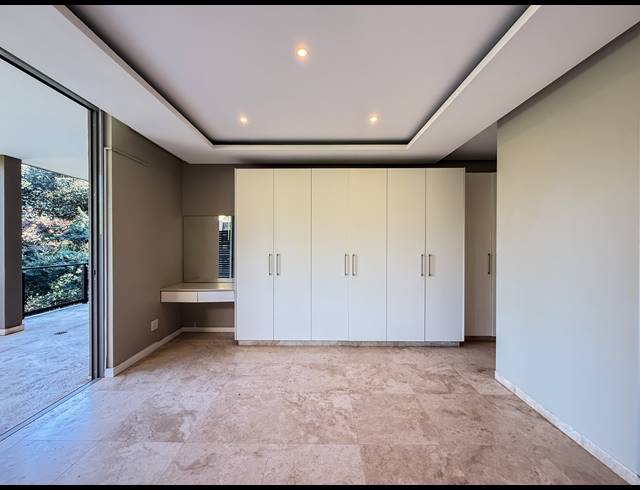 3 BEDROOM APARTMENT FOR SALE IN ZIMBALI ESTATE